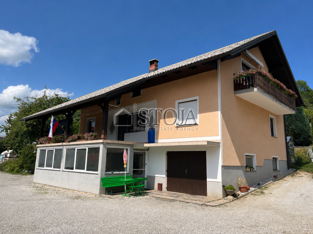 Location: Ljubljana okolica, Dobrova - Polhov Gradec, Butajnova