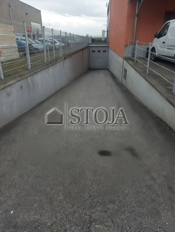 Location: Ljubljana okolica, Mengeš, Mengeš