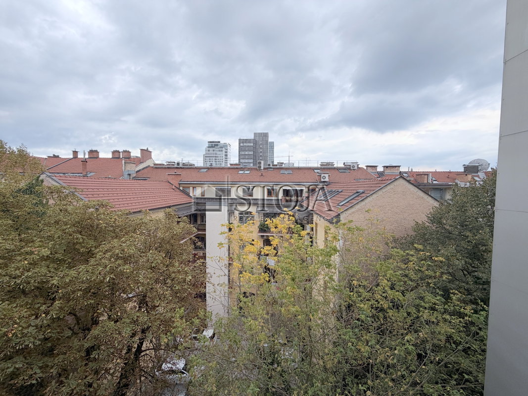 Location: Ljubljana mesto, Center, Center