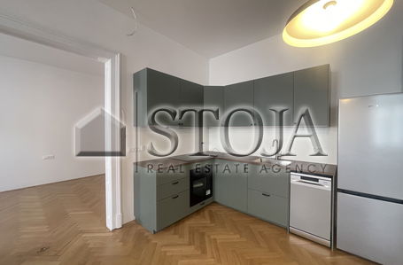 Lokacija: Ljubljana mesto, Center, Center