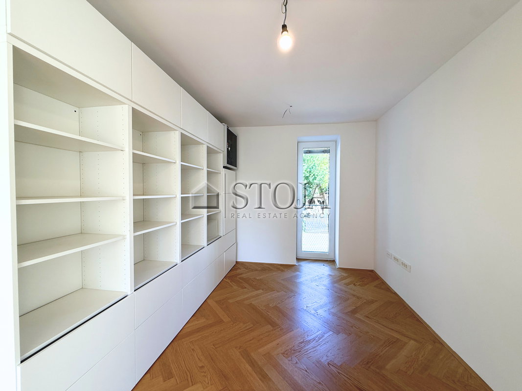 Lokacija: Ljubljana mesto, Vič-Rudnik, Trnovo