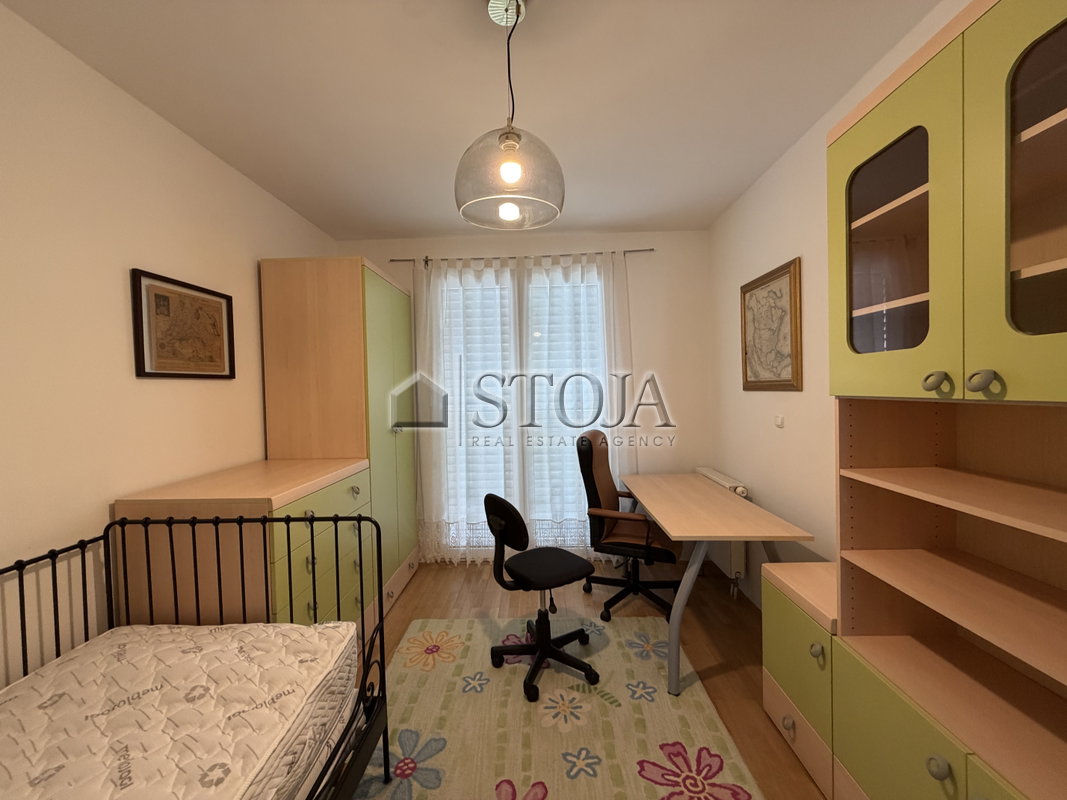 Location: Ljubljana mesto, Šiška, Mostec