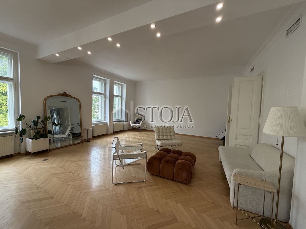 Lokacija: Ljubljana mesto, Center, Center