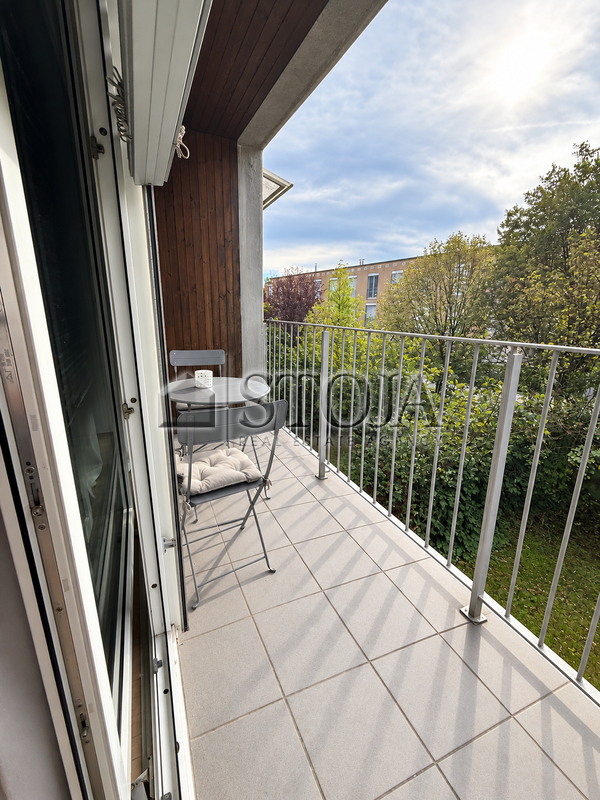 Lokacija: Ljubljana mesto, Šiška, Mostec