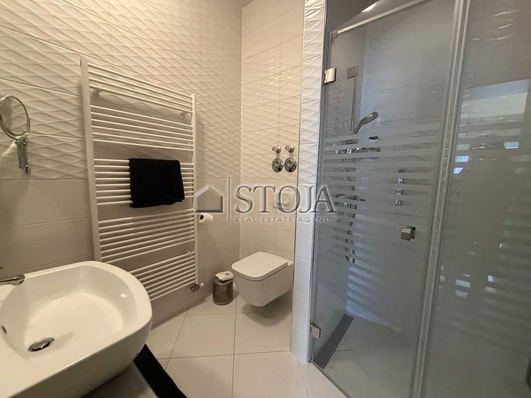 Lokacija: Ljubljana mesto, Bežigrad, Bežigrad