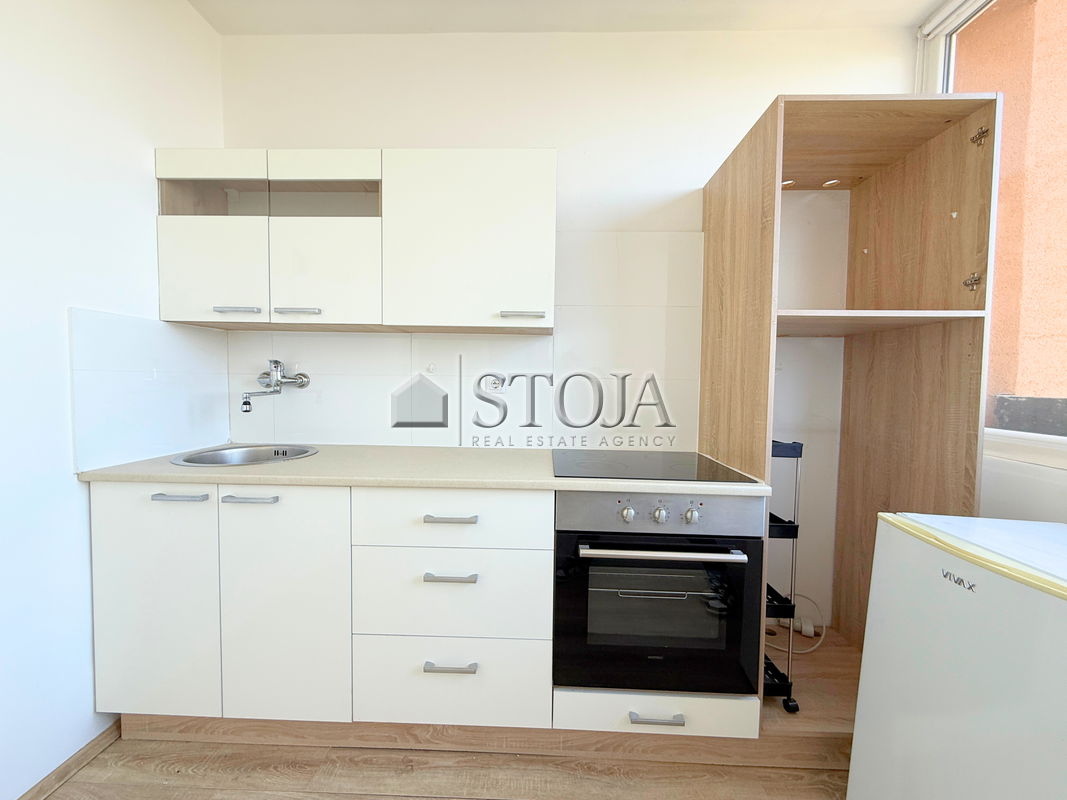 Location: Ljubljana City, Bežigrad, Bežigrad