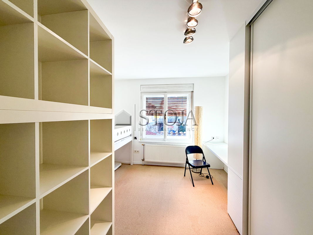 Location: Ljubljana City, Vič-Rudnik, Trnovo