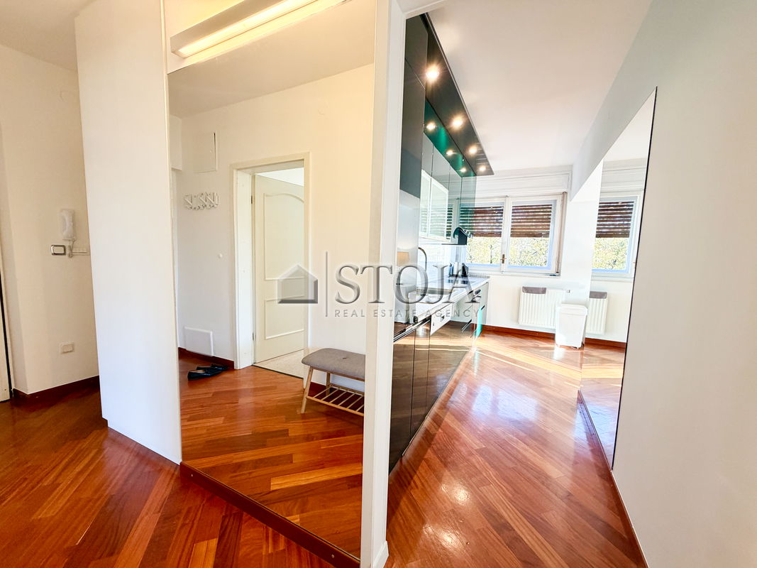 Location: Ljubljana City, Vič-Rudnik, Trnovo