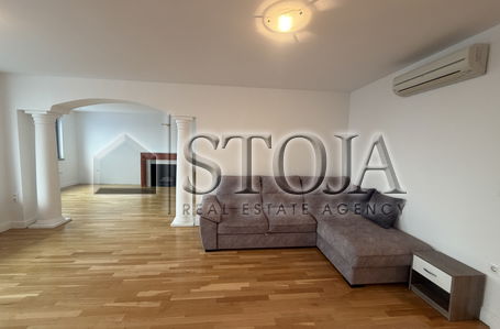 Lokacija: Ljubljana mesto, Center, Center