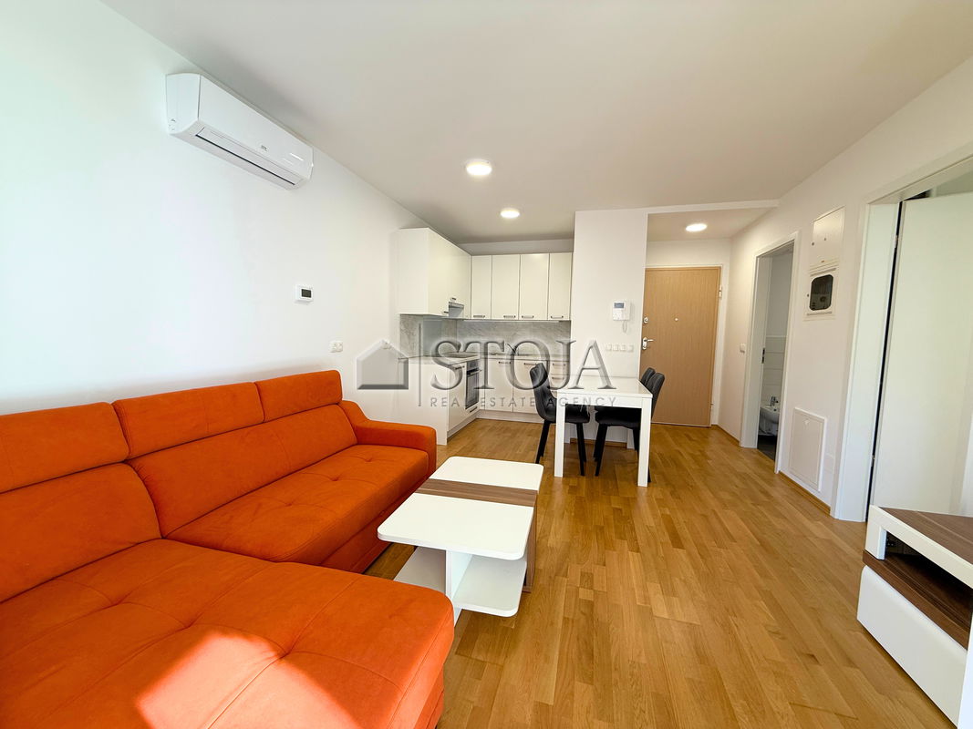 Lokacija: Ljubljana okolica, Škofljica, Škofljica