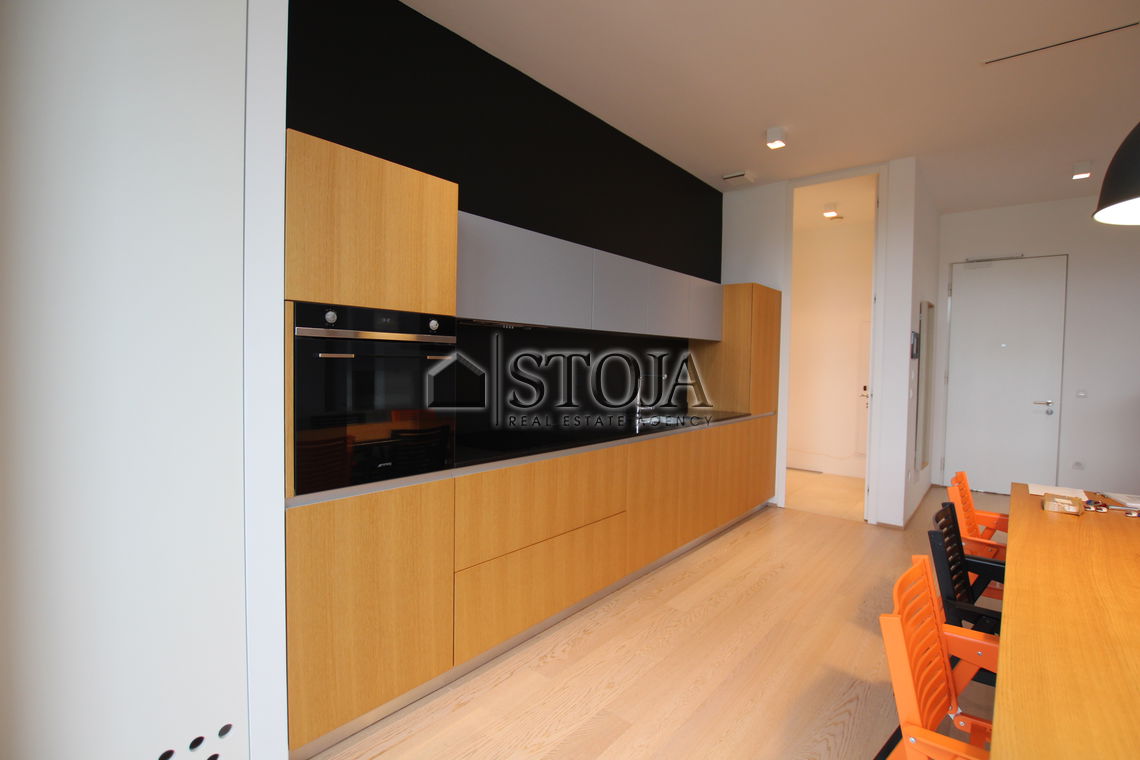 Location: Ljubljana City, Bežigrad, Bežigrad