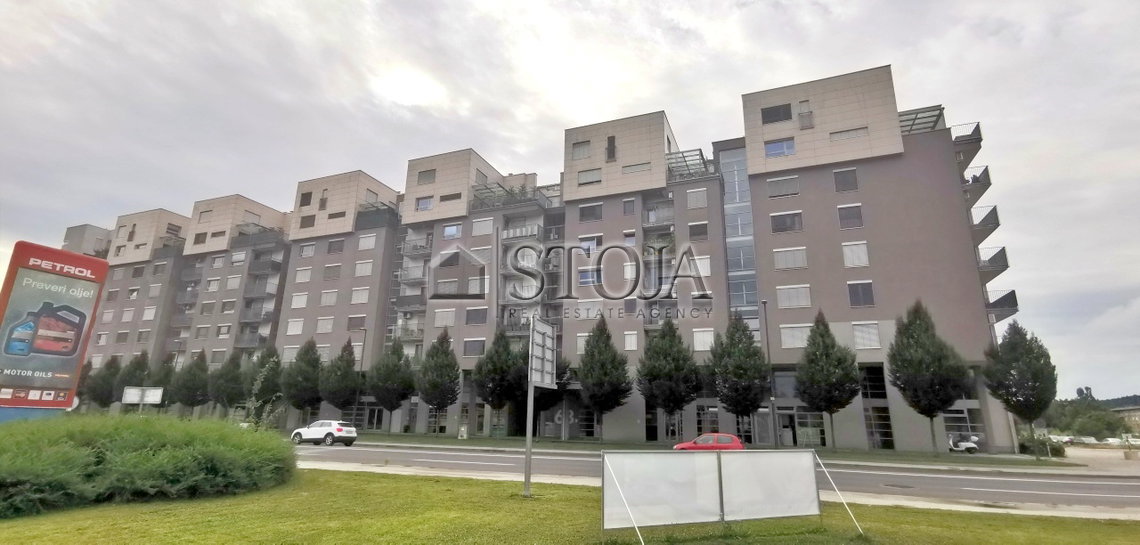 Location: Ljubljana mesto, Moste-Polje, Zelena jama