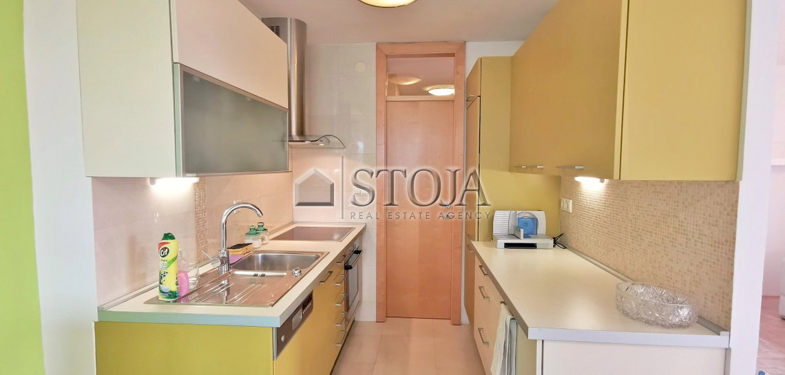 Lokacija: Ljubljana mesto, Šiška, Zg. Šiška