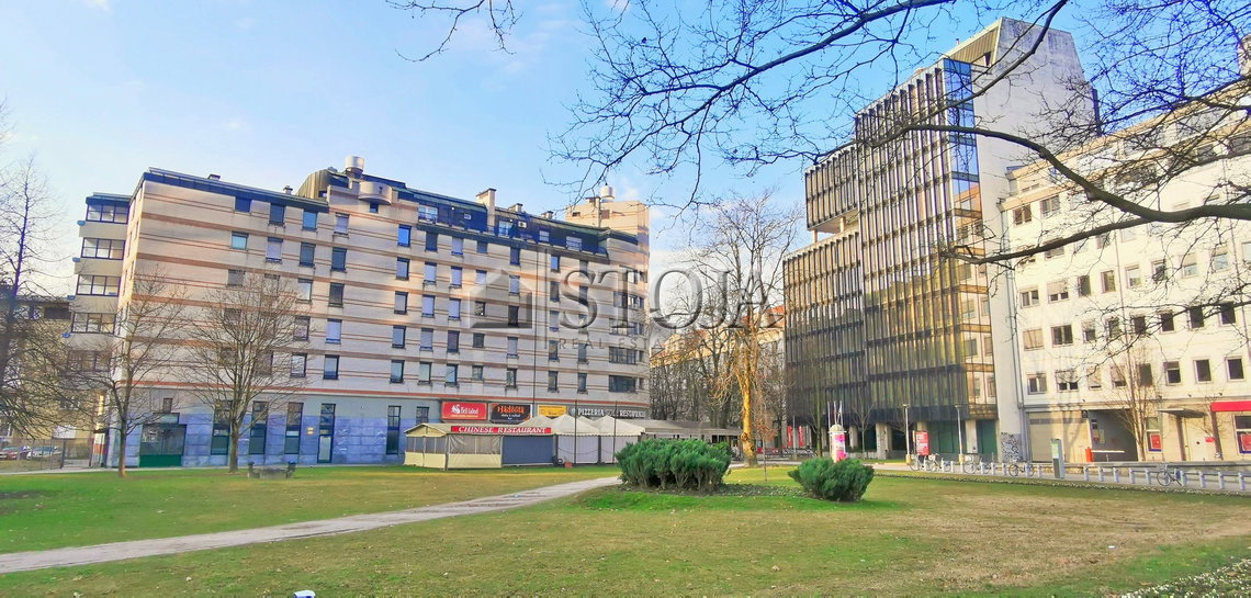 Lokacija: Ljubljana mesto, Center, Center
