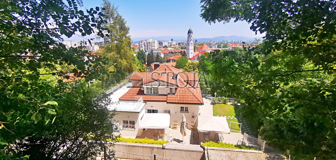 Location: Ljubljana mesto, Center, Center