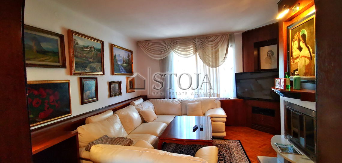 Lokacija: Ljubljana mesto, Bežigrad, Bežigrad