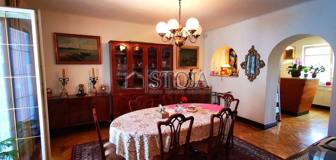 Lokacija: Ljubljana mesto, Bežigrad, Bežigrad