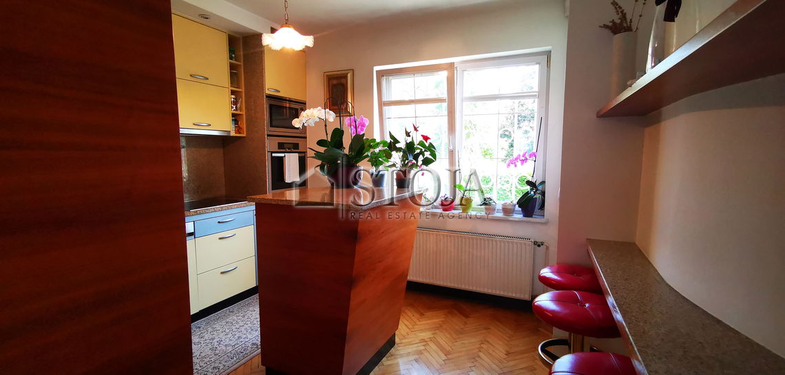 Lokacija: Ljubljana mesto, Bežigrad, Bežigrad