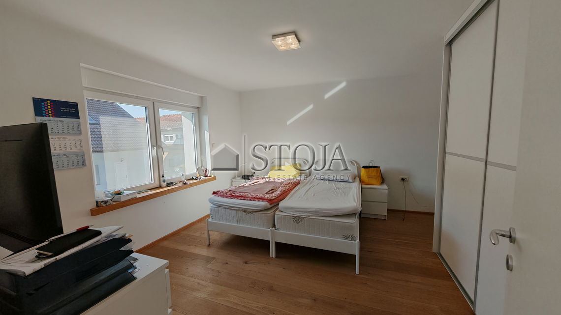 Lokacija: Ljubljana mesto, Bežigrad, Savlje