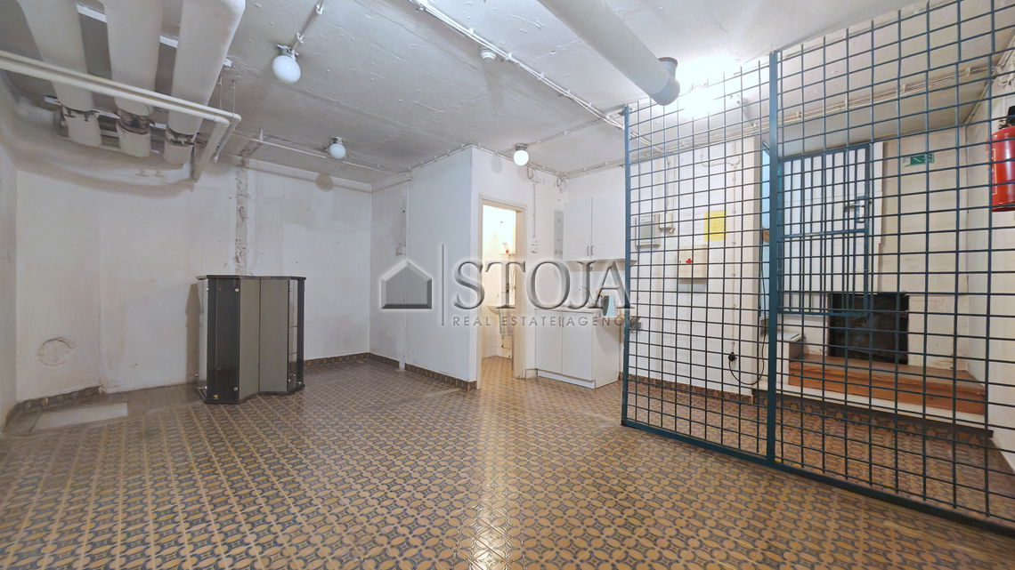 Lokacija: Ljubljana mesto, Šiška, Šiška