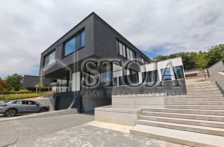Location: Ljubljana City, Vič-Rudnik, Vrhovci