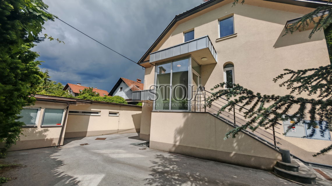 Lokacija: Ljubljana mesto, Šiška, Šiška