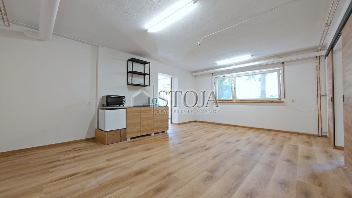 Location: Ljubljana City, Šiška, Pržan