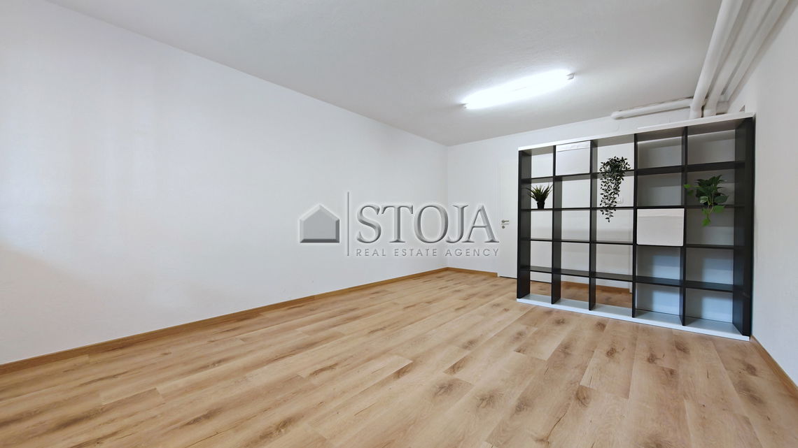 Location: Ljubljana City, Šiška, Pržan