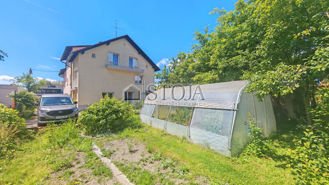 Location: Ljubljana City, Vič-Rudnik, Trnovo