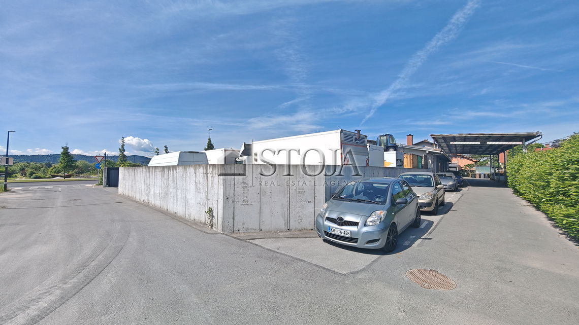 Location: Ljubljana City, Moste-Polje, Polje