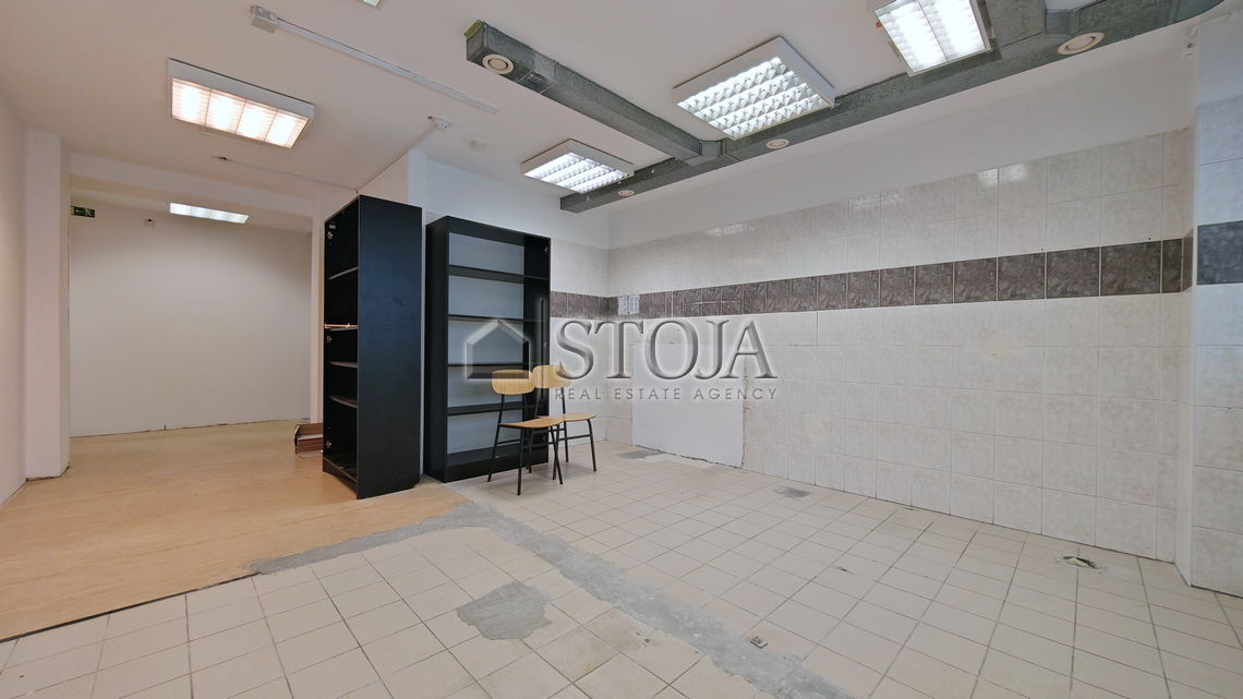 Lokacija: Ljubljana mesto, Moste-Polje, BTC