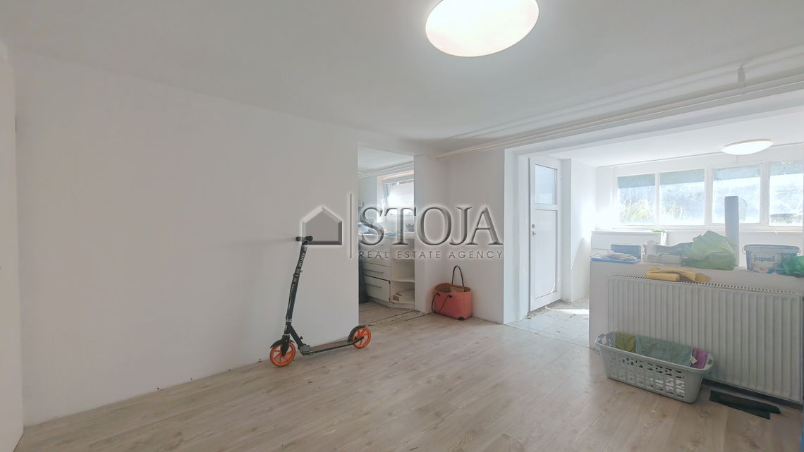 Location: Ljubljana City, Šiška, Brod