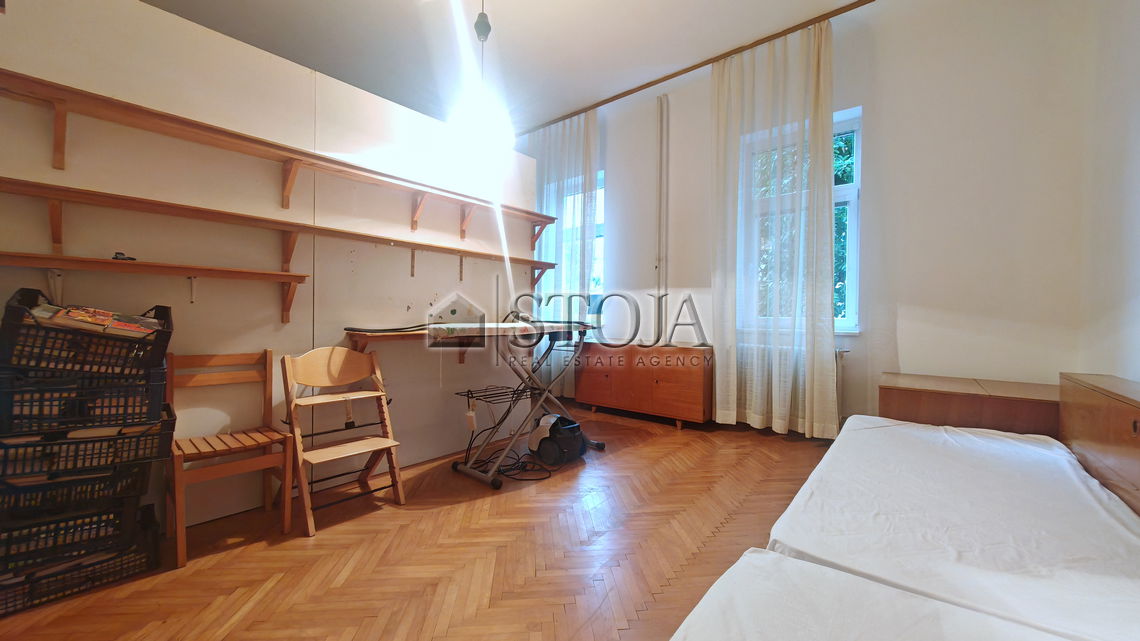 Lokacija: Ljubljana mesto, Center, Tabor