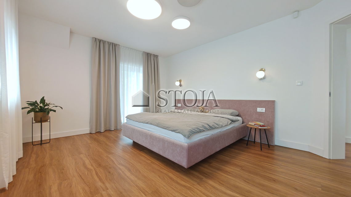 Lokacija: Ljubljana mesto, Šiška, Šentvid
