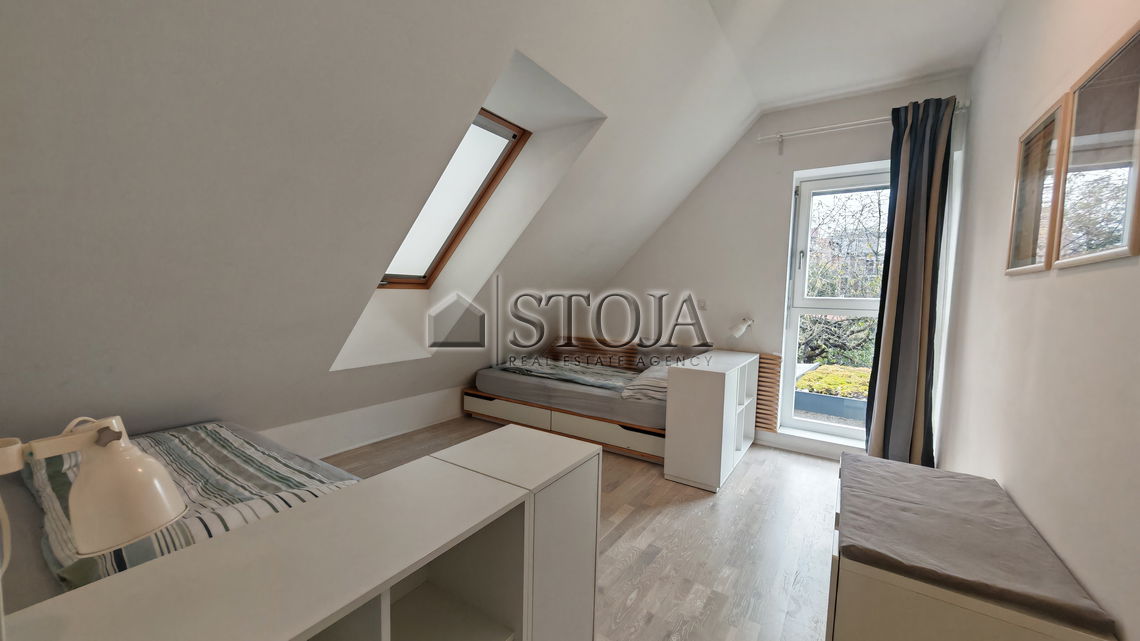 Location: Ljubljana City, Vič-Rudnik, Trnovo