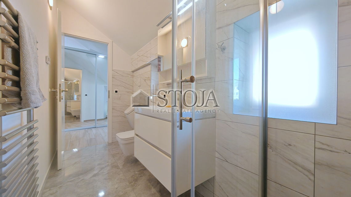 Lokacija: Ljubljana mesto, Center, Tabor