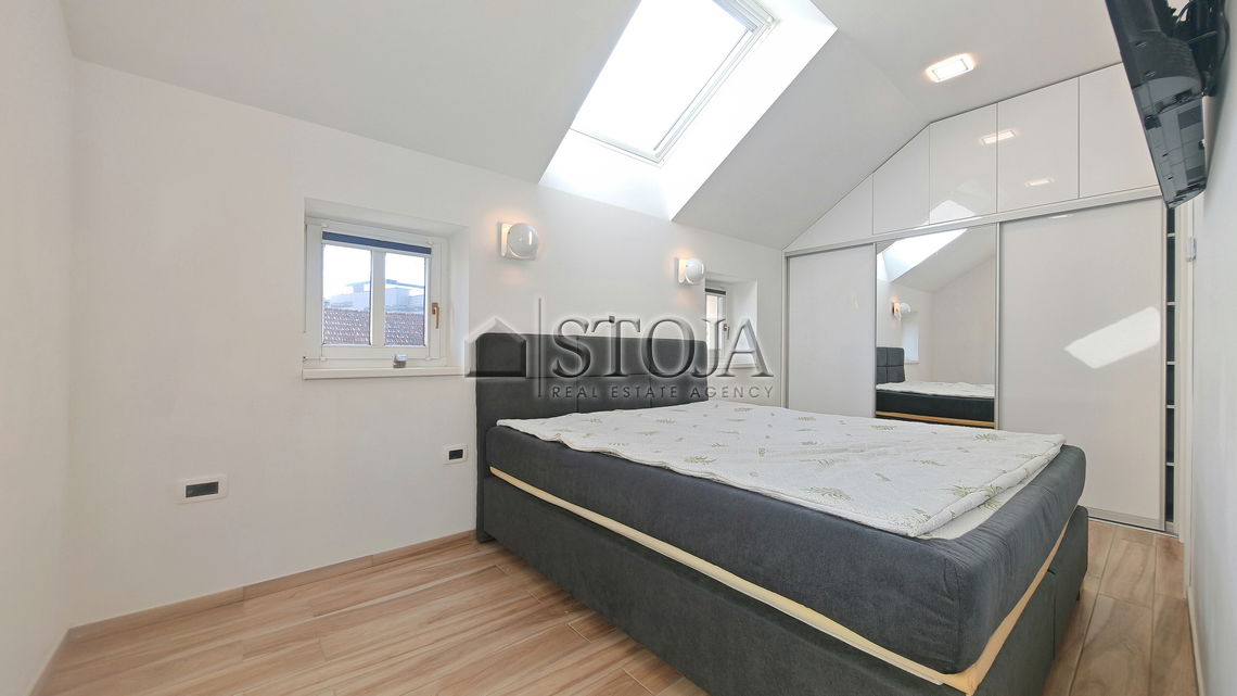 Lokacija: Ljubljana mesto, Center, Tabor