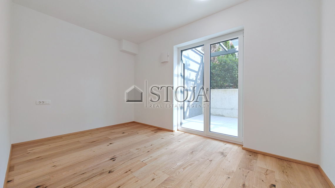 Lokacija: Ljubljana okolica, Grosuplje, Grosuplje