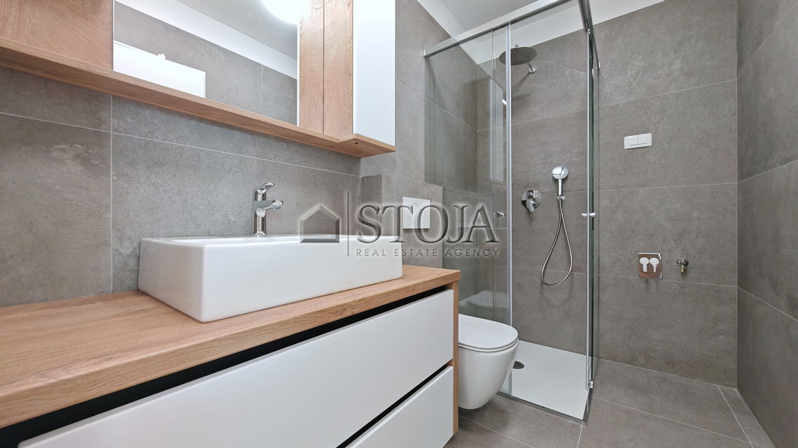 Lokacija: Ljubljana okolica, Grosuplje, Grosuplje