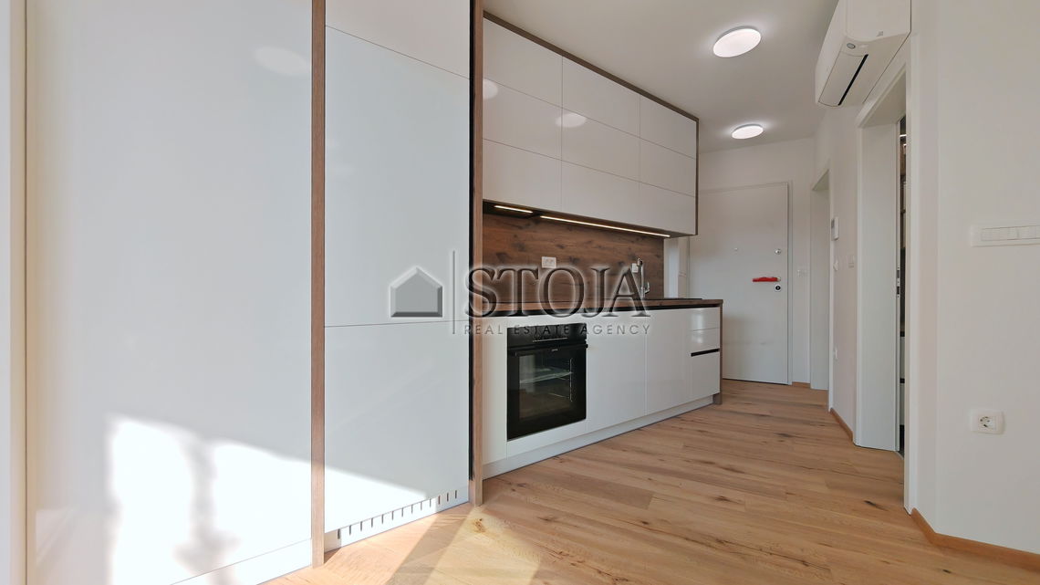 Lokacija: Ljubljana okolica, Grosuplje, Grosuplje