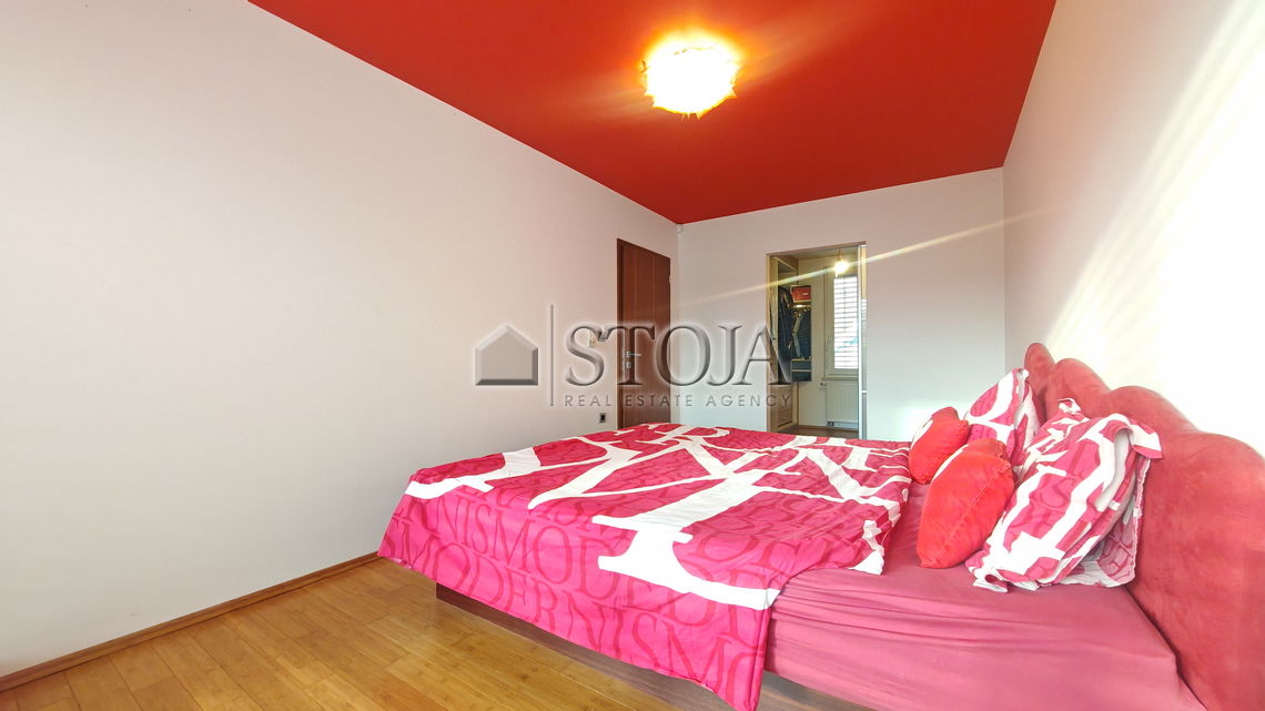 Lokacija: Ljubljana mesto, Moste-Polje, Bizovik