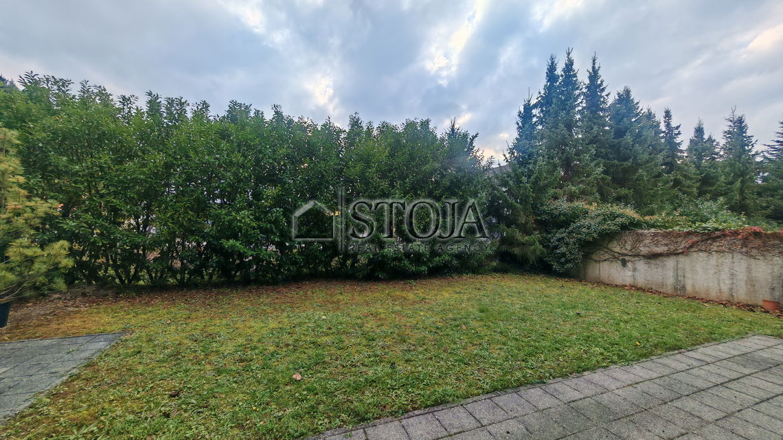 Lokacija: Ljubljana mesto, Moste-Polje, Bizovik