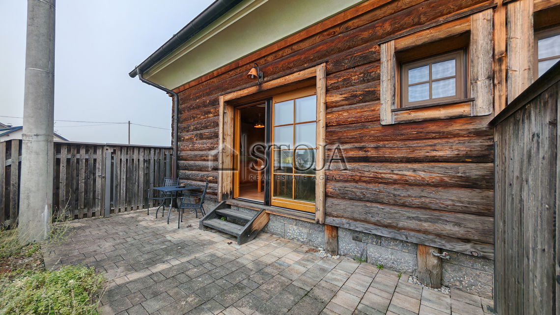 Location: Ljubljana City, Vič-Rudnik, Črna vas