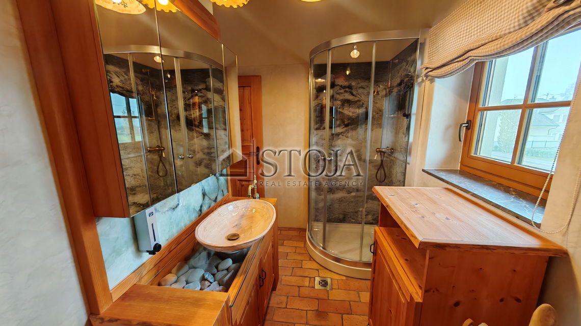 Lokacija: Ljubljana mesto, Vič-Rudnik, Črna vas