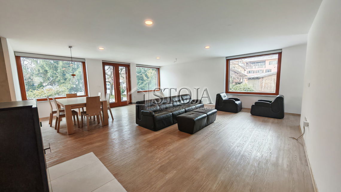 Location: Ljubljana City, Šiška, Šmartno pod Šmarno goro