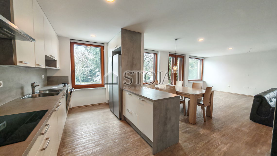 Location: Ljubljana City, Šiška, Šmartno pod Šmarno goro