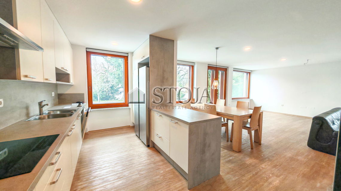 Location: Ljubljana City, Šiška, Šmartno pod Šmarno goro