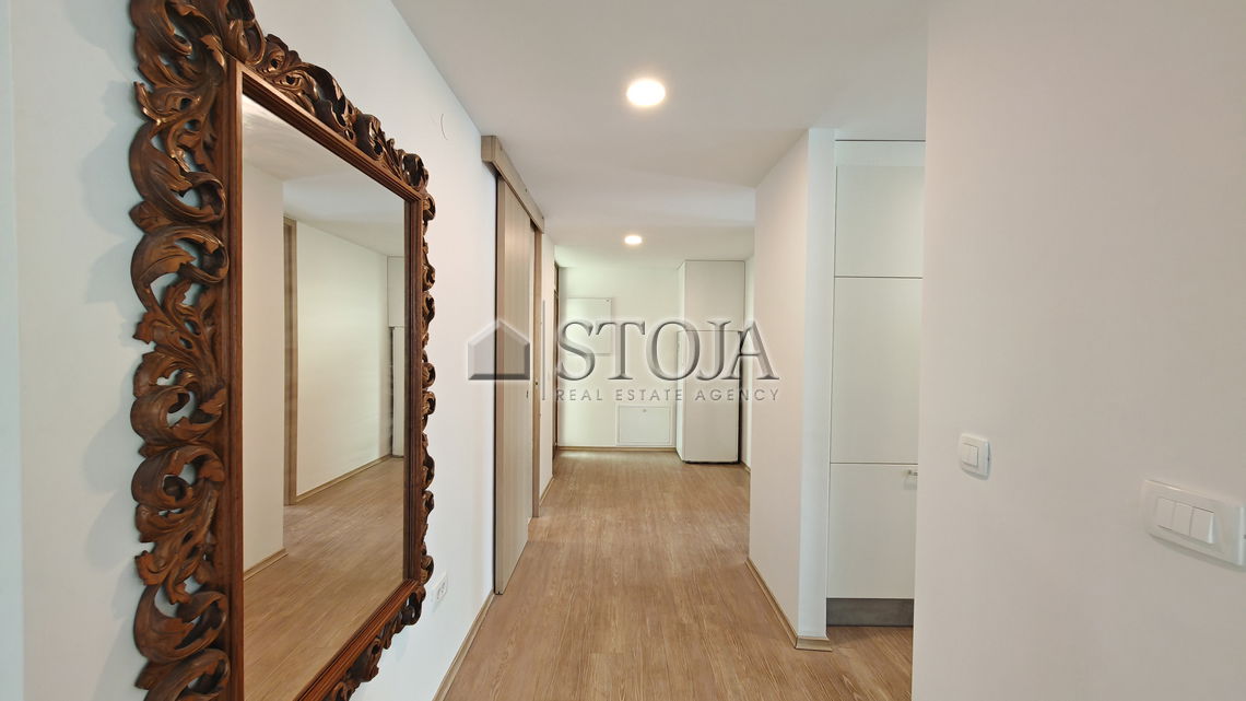 Location: Ljubljana City, Šiška, Šmartno pod Šmarno goro