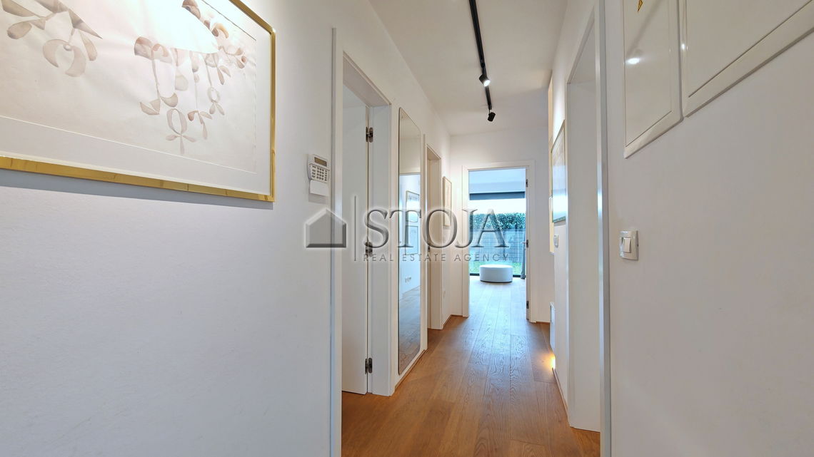 Location: Ljubljana City, Šiška, Podutik