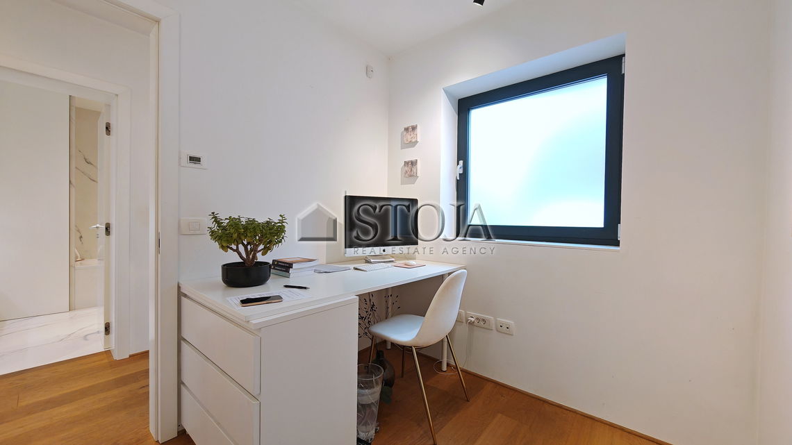 Location: Ljubljana City, Šiška, Podutik